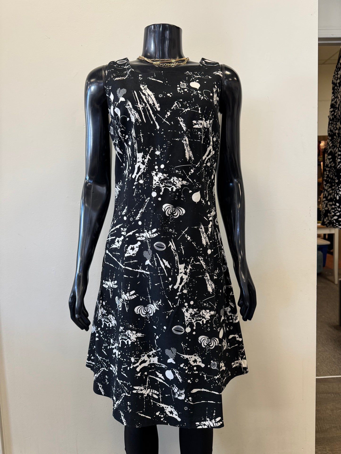 Dress 8606 - Bali Corp.