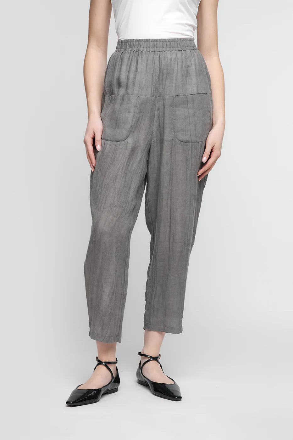 PANTS WITH FRONT POCKETS AND ELASTIC WAIST - ANTHRACITE-
CS25-116 UCHUU