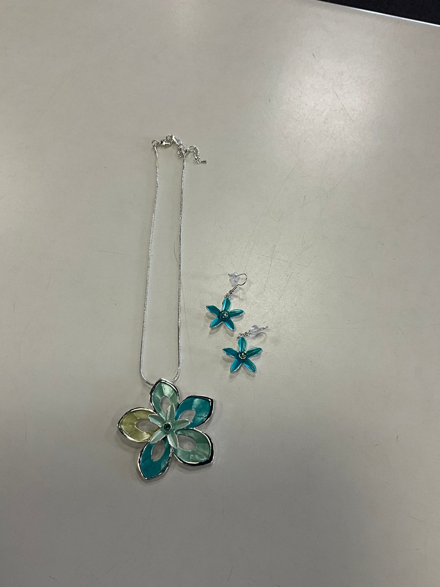 Nicole 42 TUQ Necklace & Earring Set - Elise Accessories