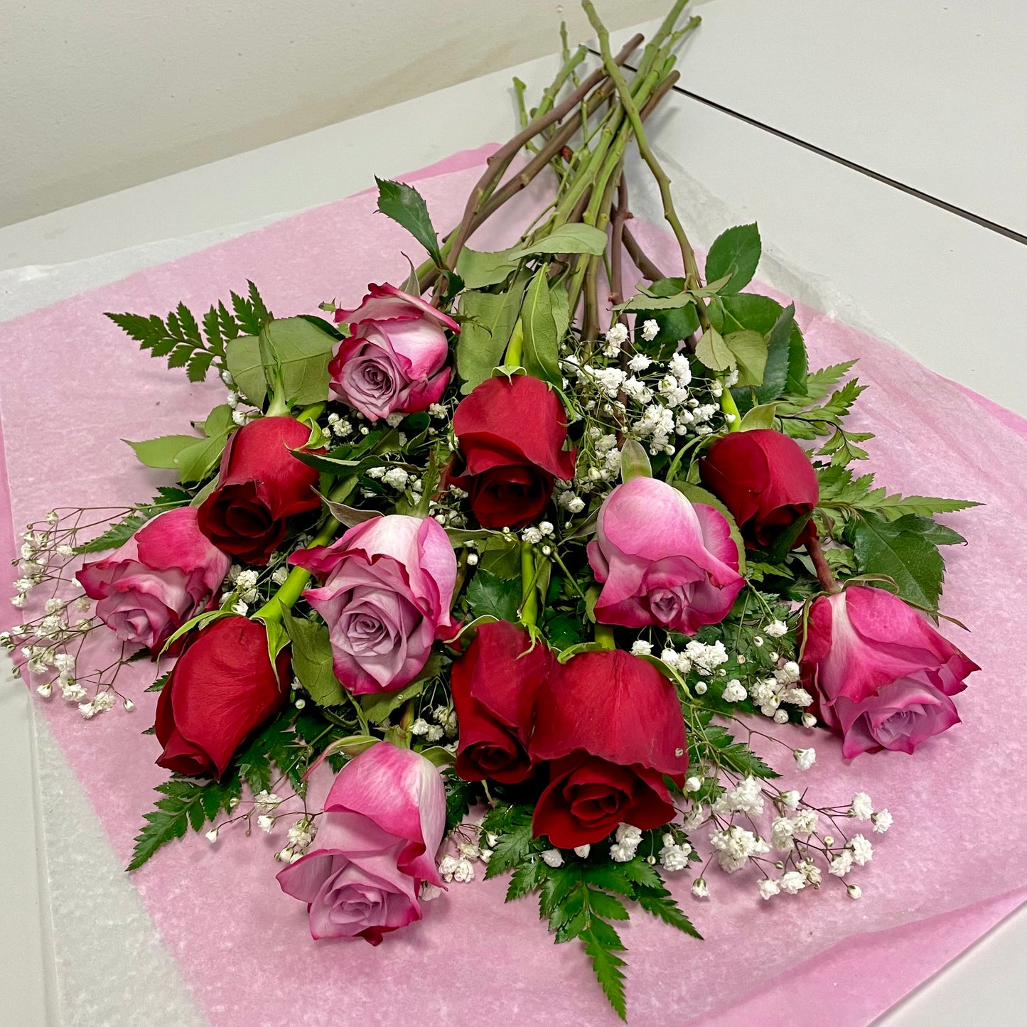 1 Dozen Red & Pink Roses Mixed Freshcut