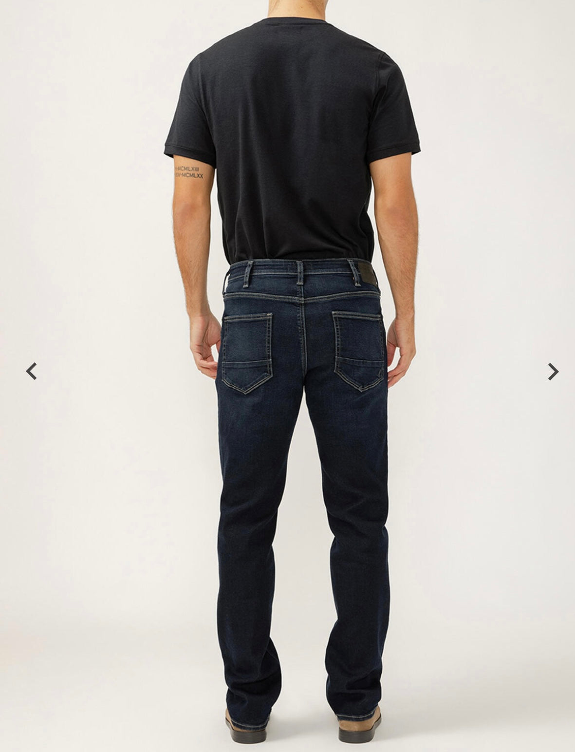Grayson Classic Fit Straight Leg Silver Jeans M23425EFS409