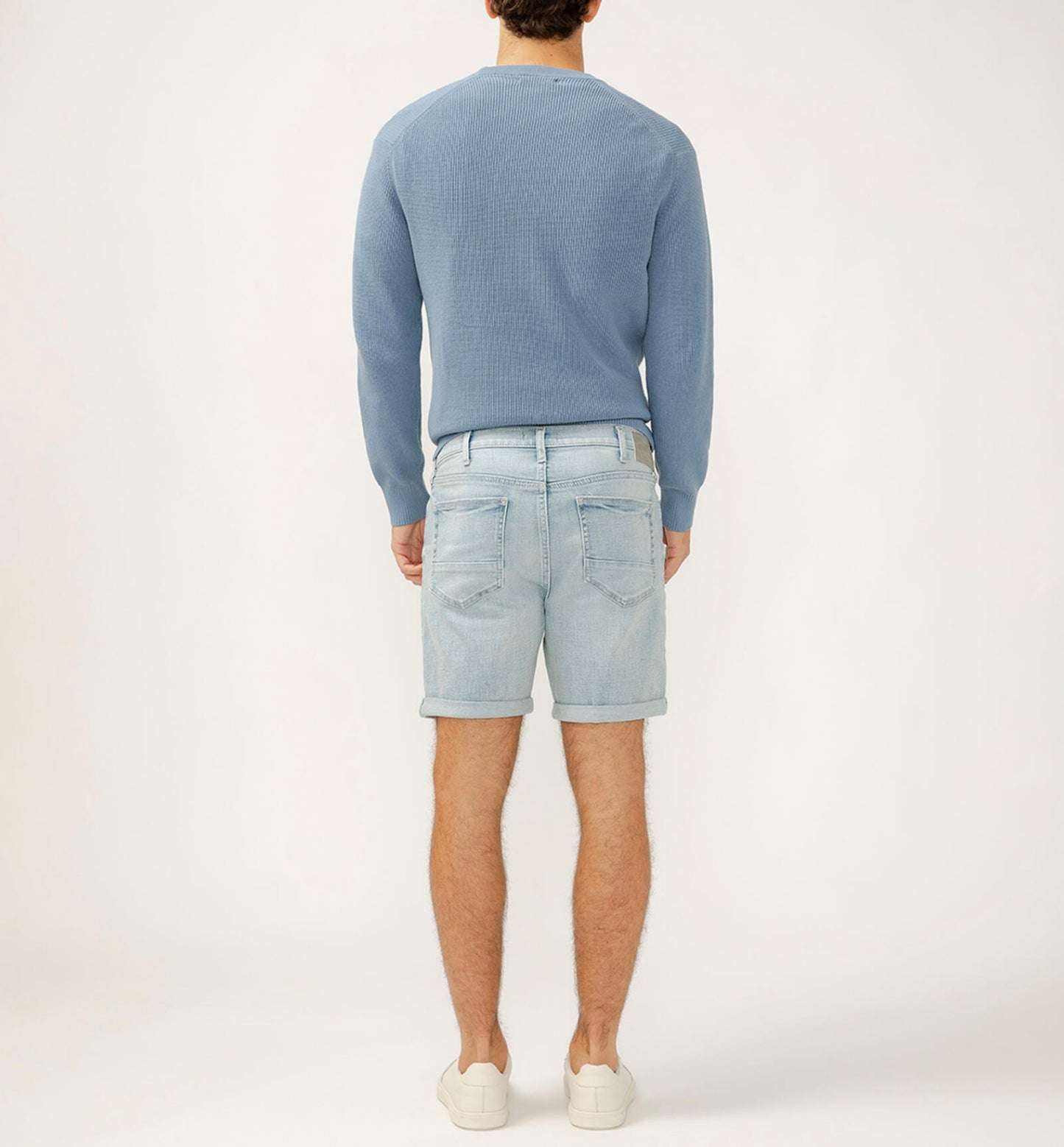 Classic Fit Luxe Heritage Everyday Short M53150EFS184 - Silver Jeans Co.