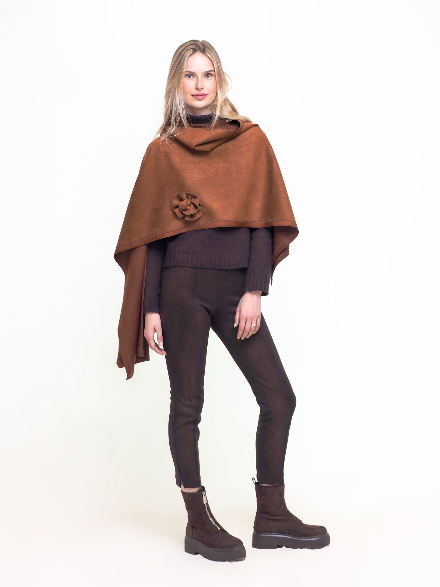 Lira Shawl - CHAKEN