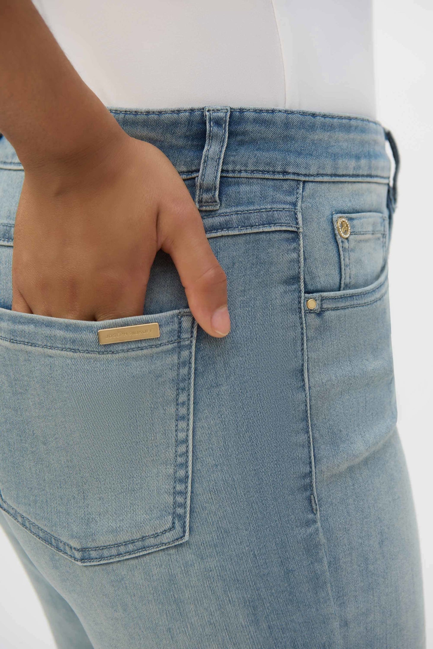 Margot | Classic Straight Leg Stretch Jeans 252926 Joseph Ribkoff