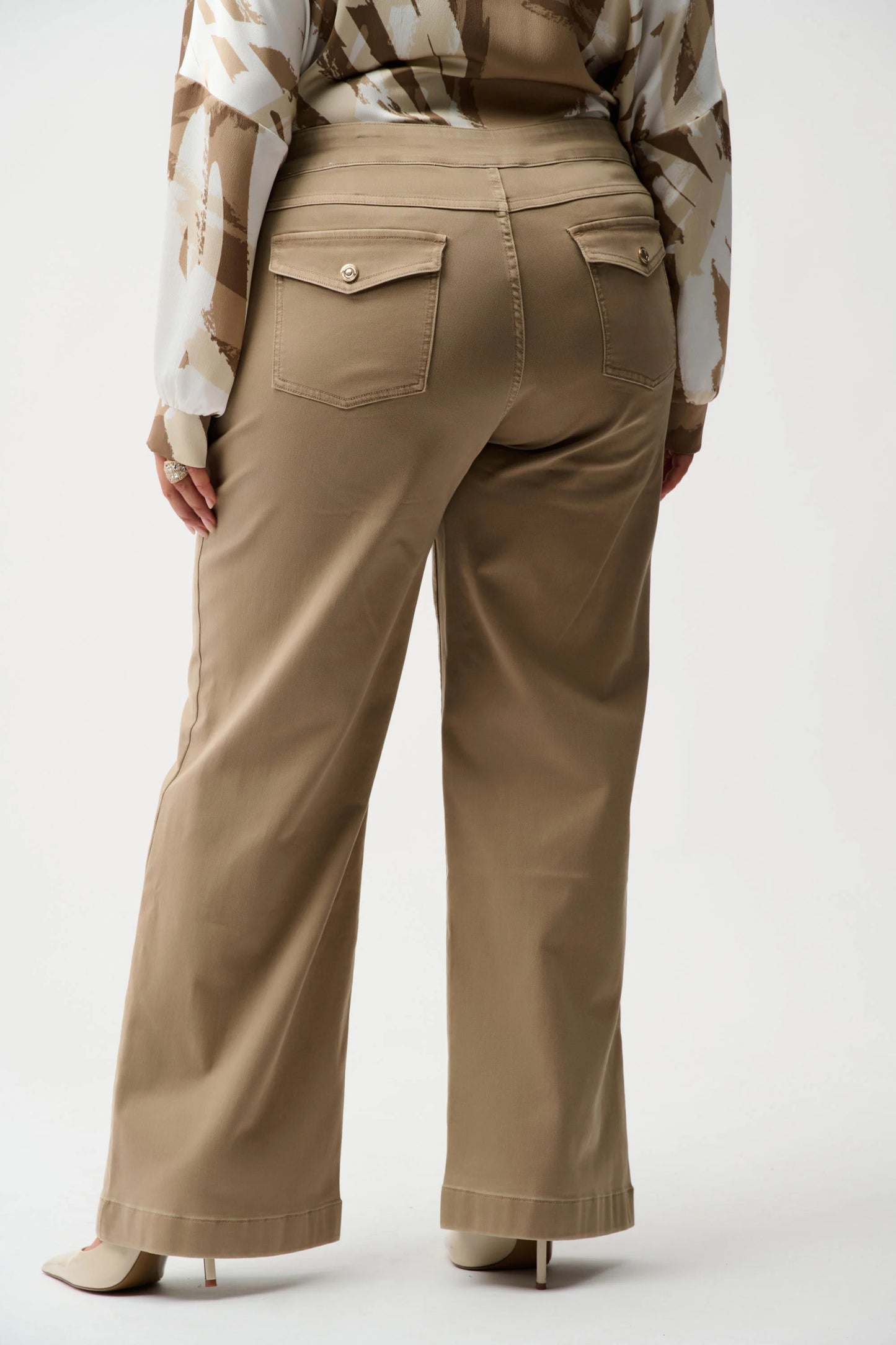 Classic Wide Leg Pull-On Jeans 254919