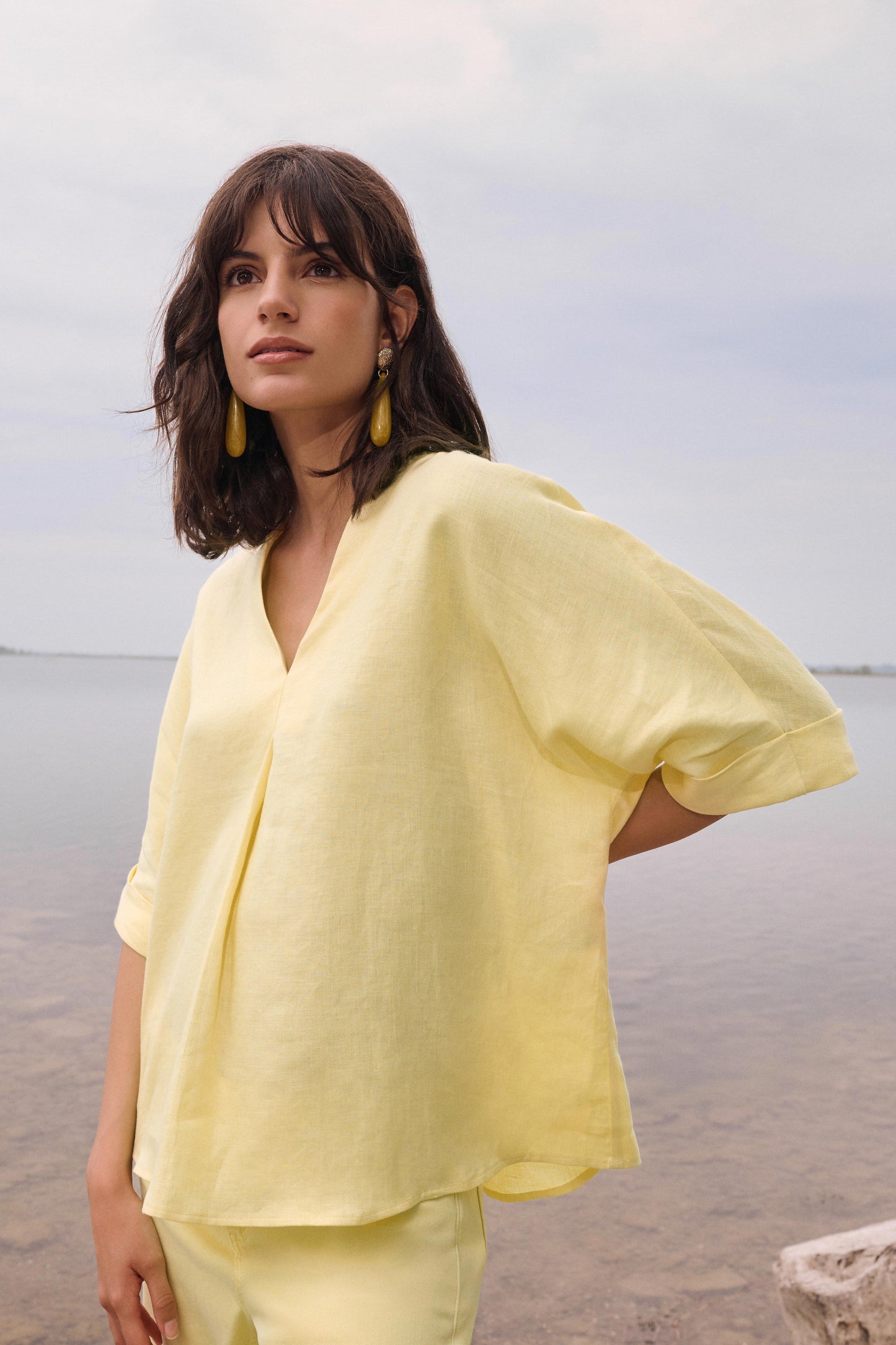 Linen Straight Top With V-notch neckline Mellow Yellow 262939 - Joseph Ribkoff