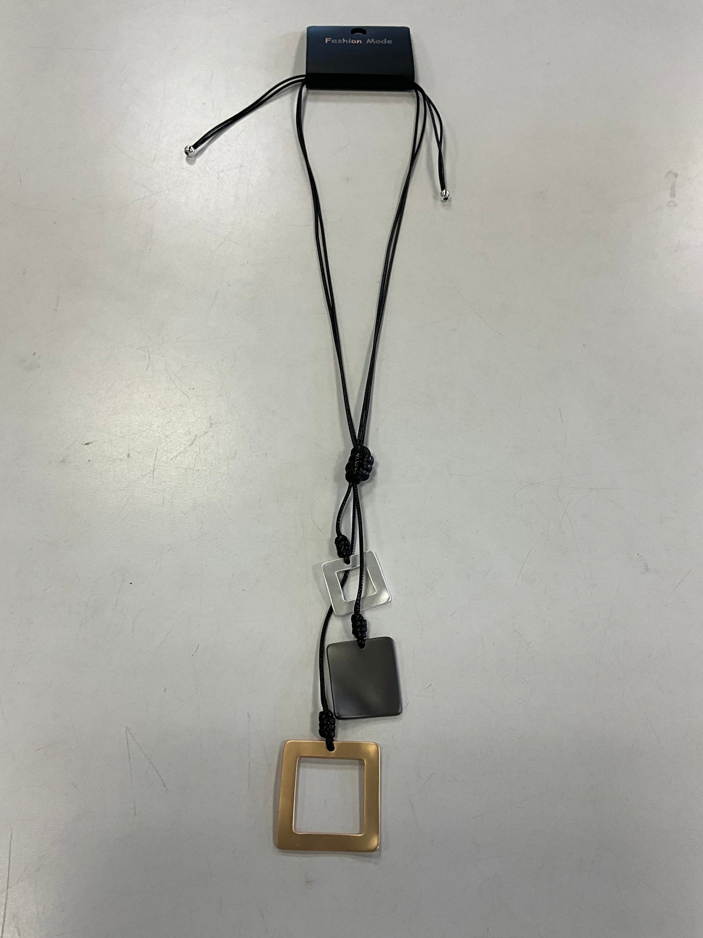 Sofia 30 Necklace - Elise Accessories