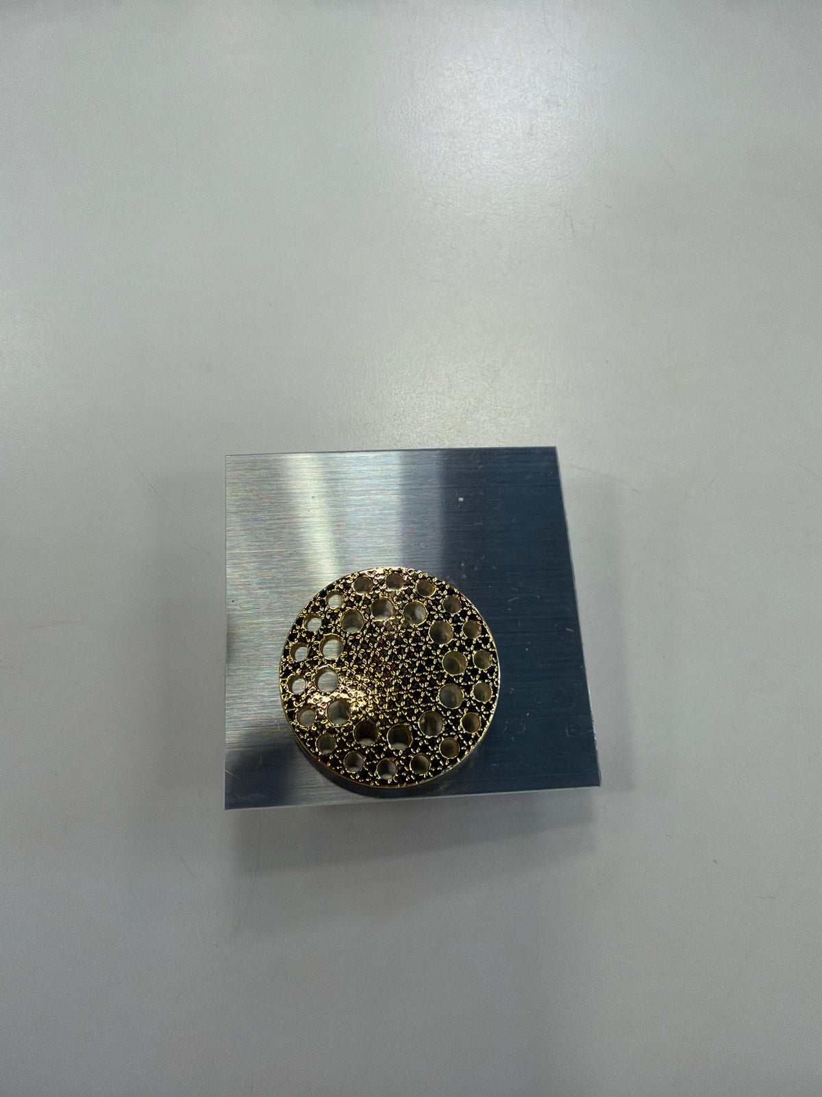 Denise 24 Brooch