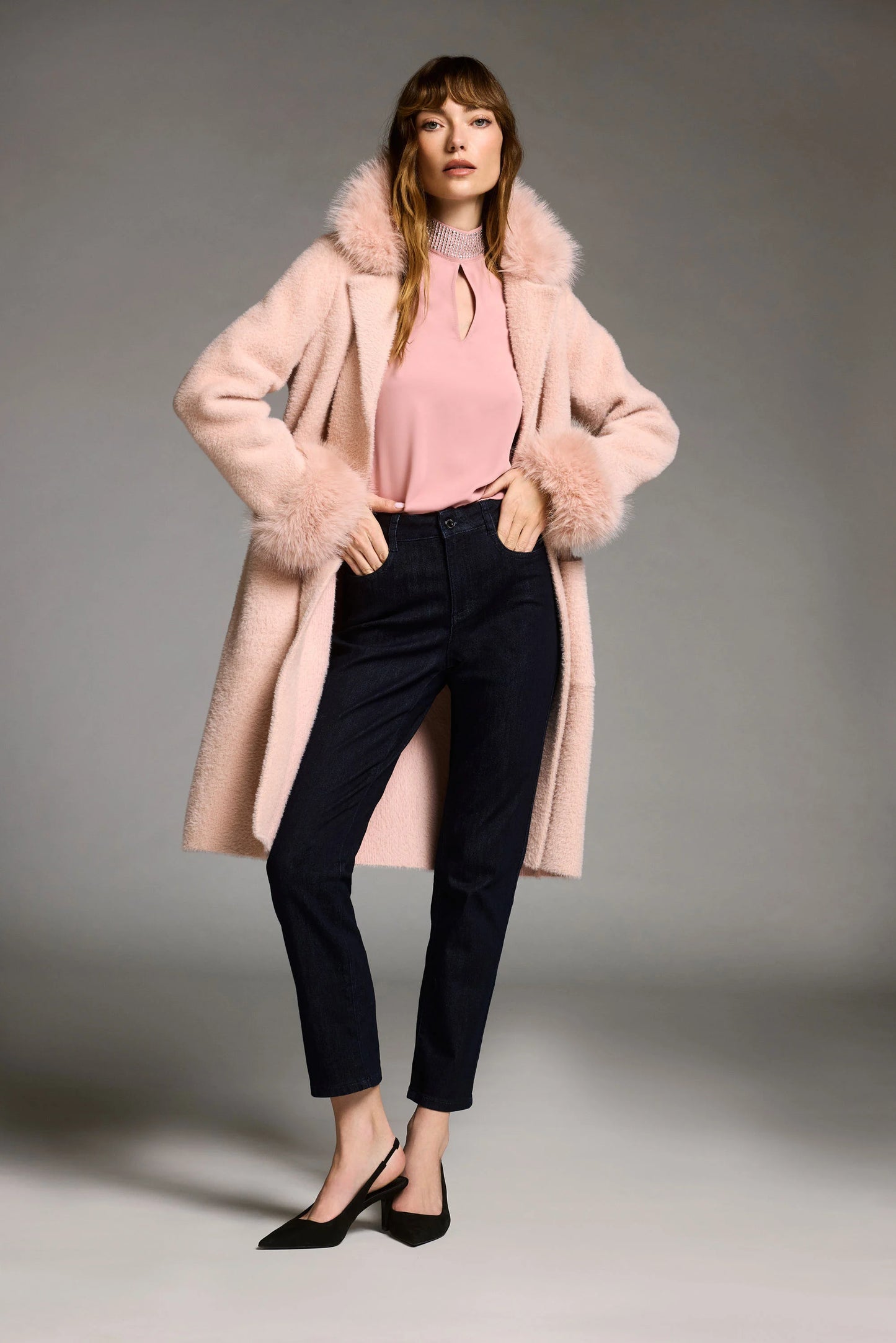 Margot | Classic Straight Leg Stretch Jeans 252926F25 - Joseph Ribkoff