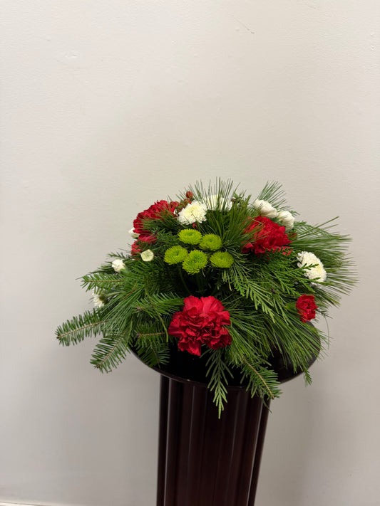 Get inspired for your Christmas décor at the Dec 20 Pre-set Centrepiece Workshop at 6 PM by Posies Flowers & Fashion Inc.—learn to create festive red, white, and green arrangements with pine accents for the perfect holiday table!.