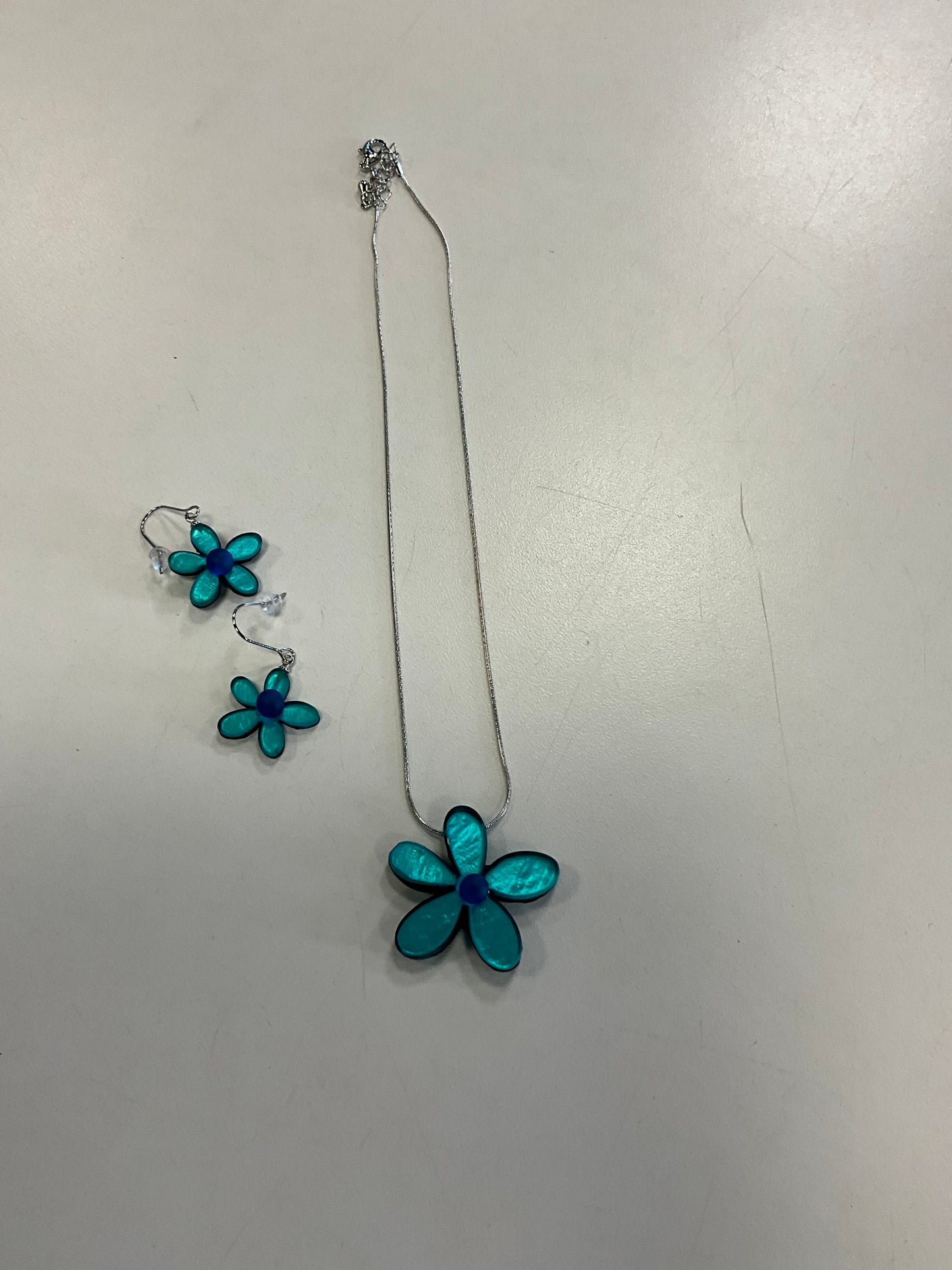 Nicole 43 TUQ Necklace & Earring Set - Elise Accessories