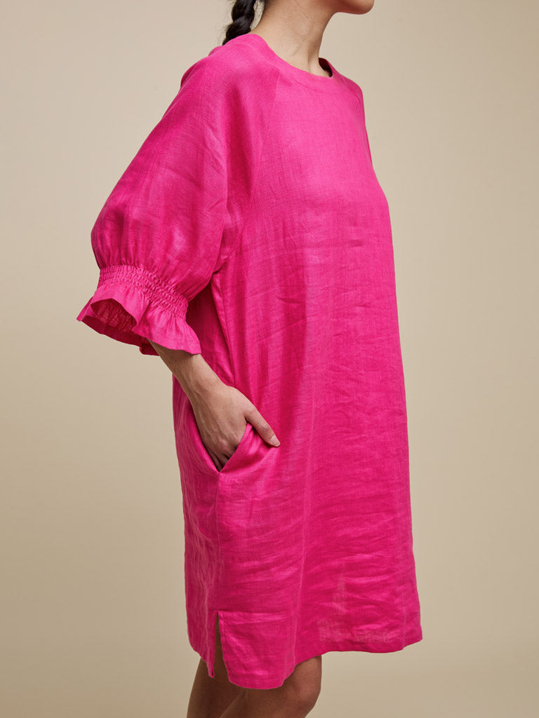 UCHUU A-LINE DRESS WITH RAGLAN SLEEVES AND ROUND NECK FUSCHIA